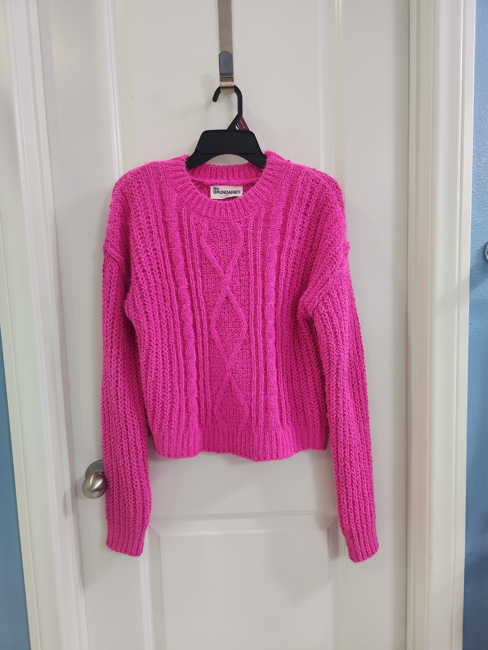 No Boundaries Hot Pink Cable Knit Crewneck Sweater Size (S 4-6) - Picture 6 of 8